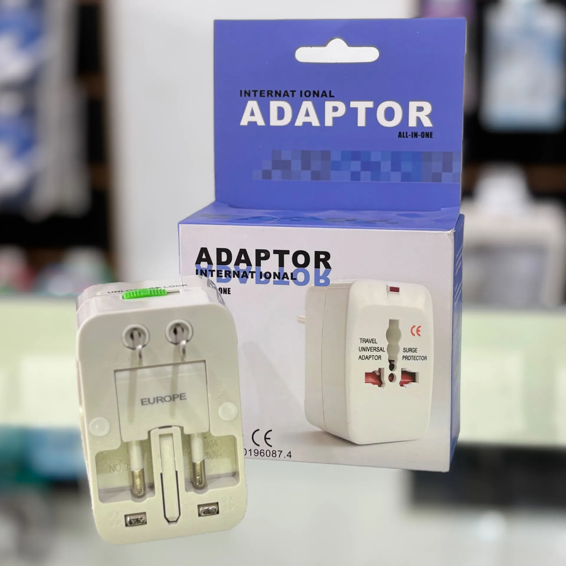 ADAPTADOR UNIVERSAL VIAJERO